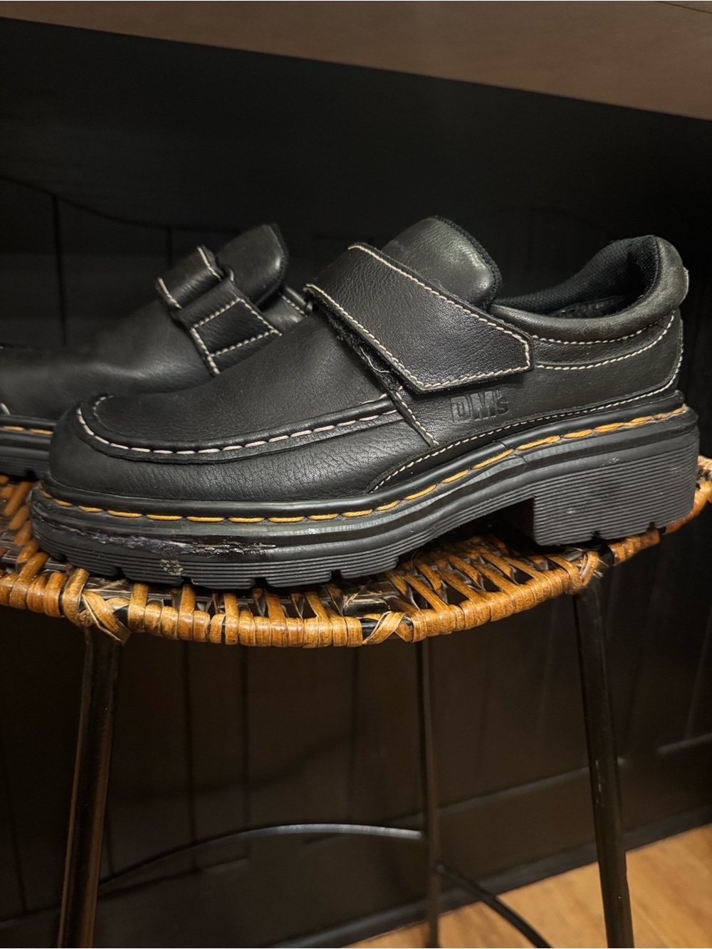 90’s Dr. Martens Velcro Shoe Black Men’s 6 Women’s Sz 7 - Picture 2 of 10